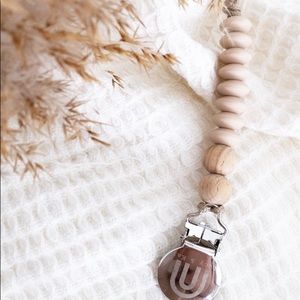 Lucy + Kai - pacifier clip